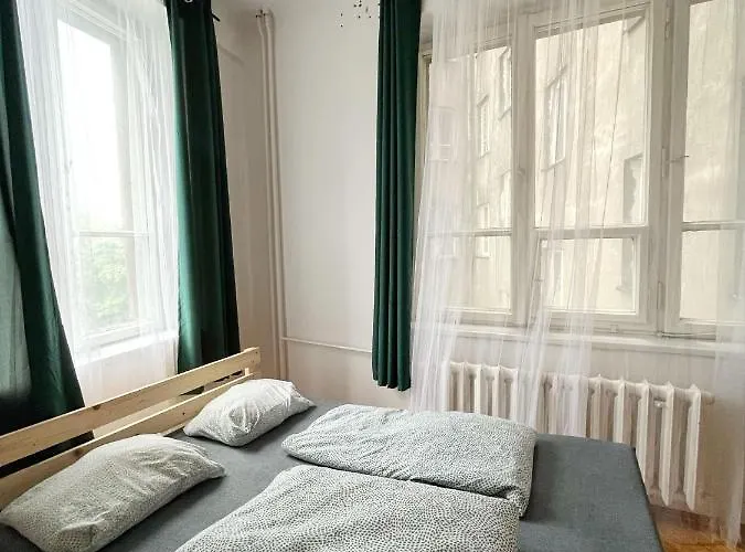 Nice View Rooms In Old Town